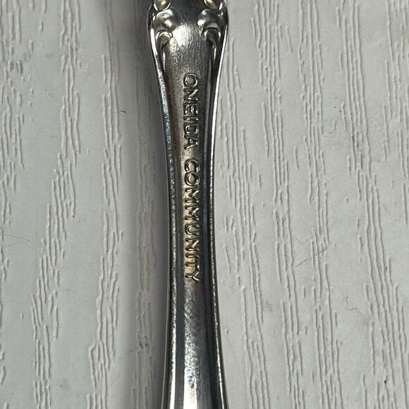 Oneida Community BRAHMS Sugar Shell Stainless Steel Spoon set of 2 - Picture 6 of 6